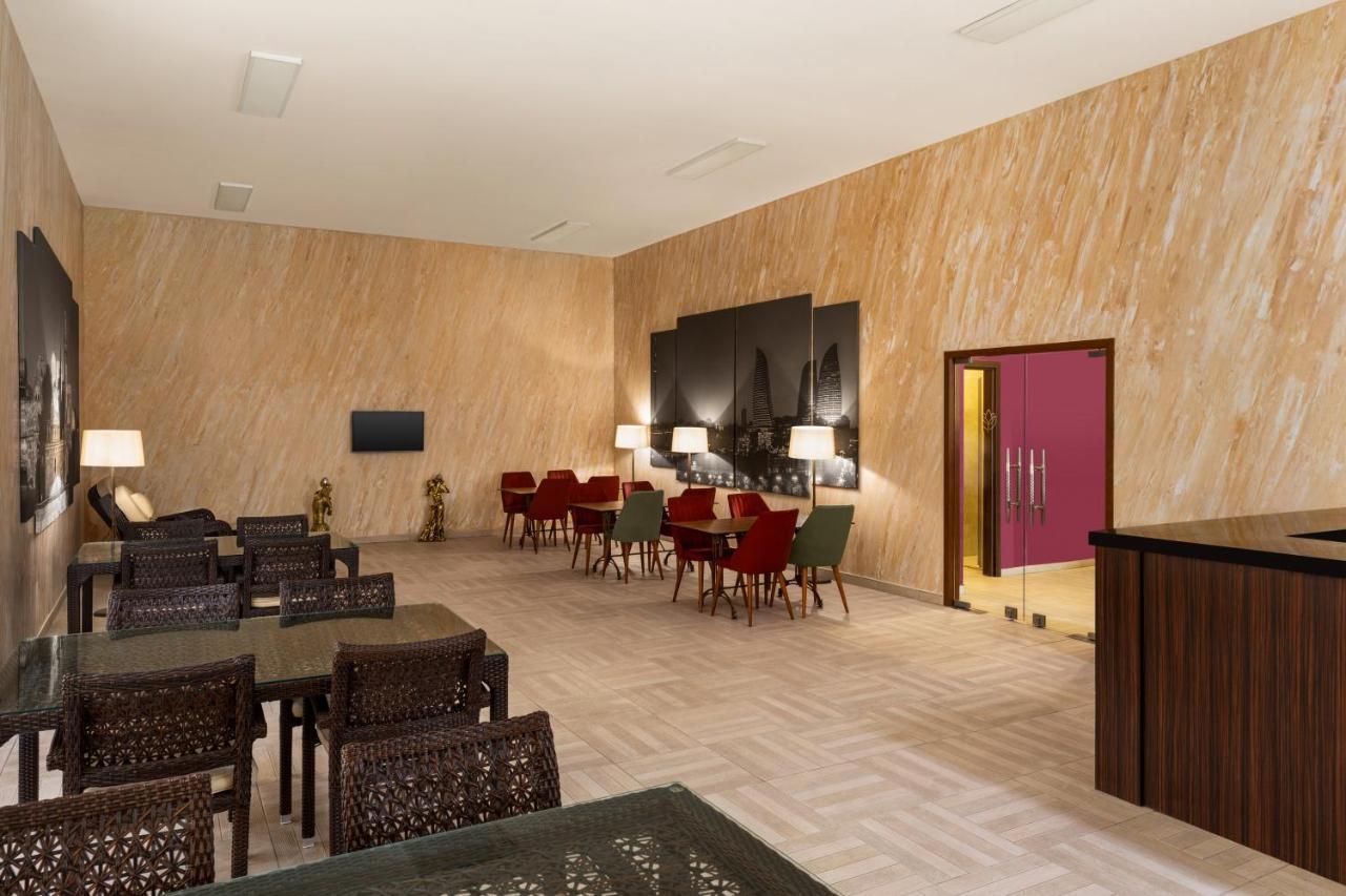 Wyndham Baku Hotel Exterior photo